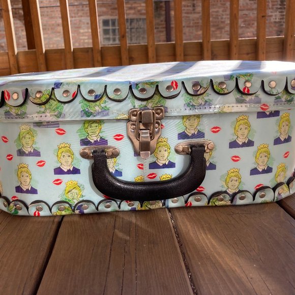 Jolie Co Frog Prince Suitcase - Picture 2 of 7